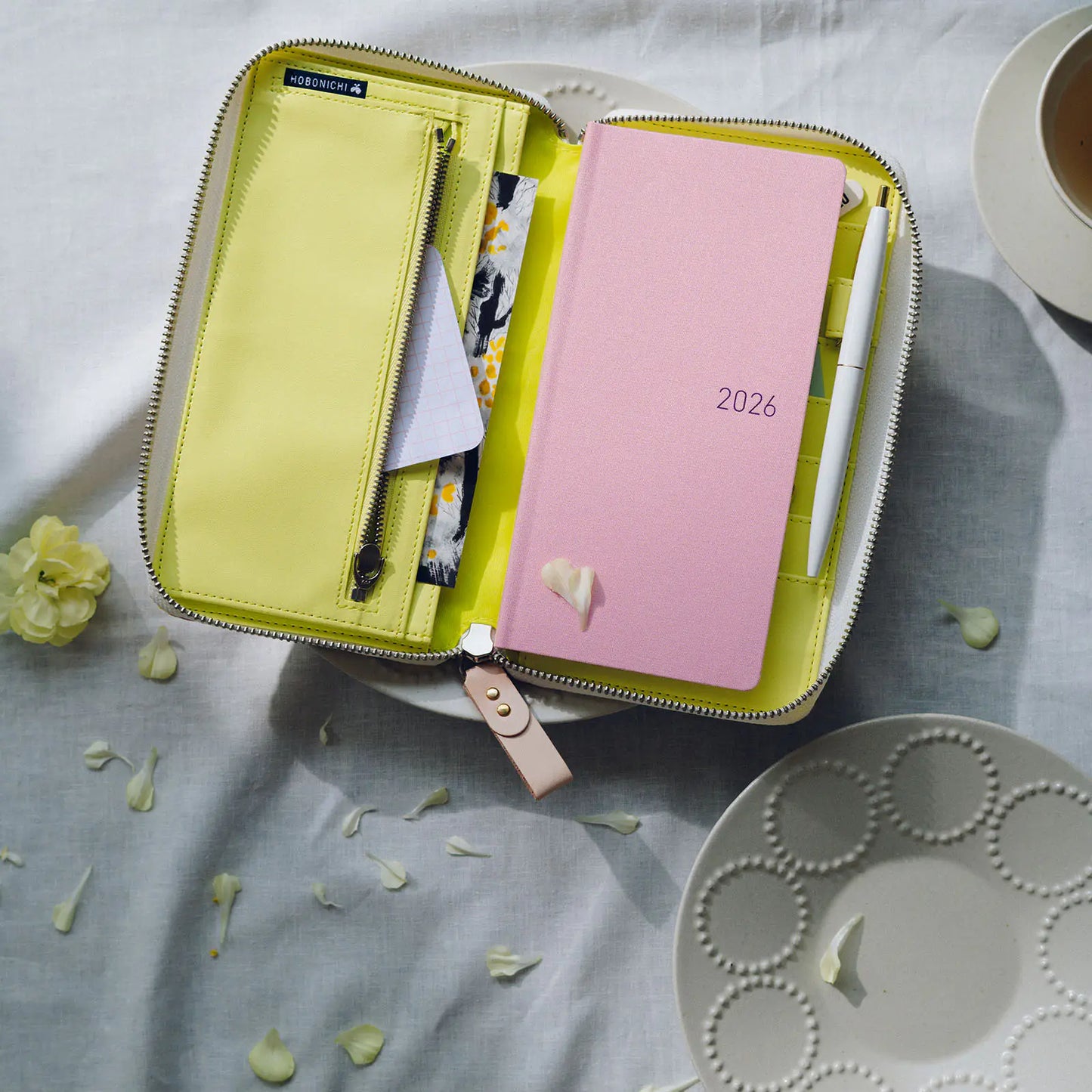 minä perhonen: skyful (Yellow) [Hobonichi Weeks Cover] (Cover Only)