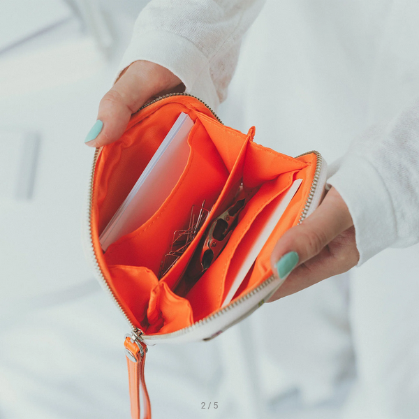 PRE-ORDER Hobonichi: Drawer Pouch Pocket (Hobotoridori: Toridori-chan)