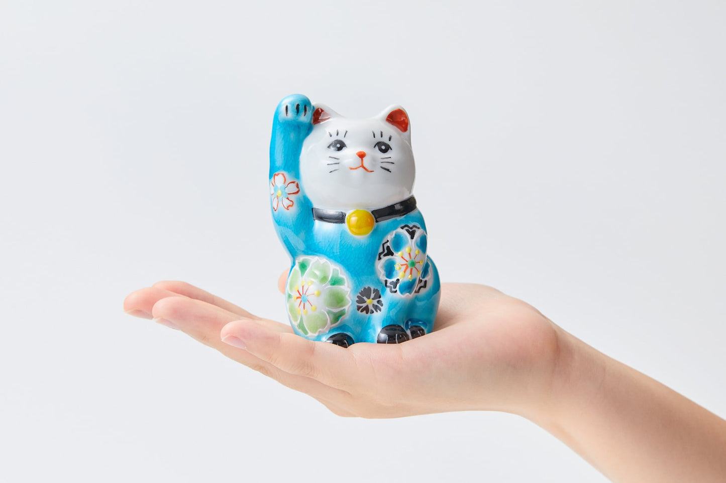 Kutani Yaki(ware) Japanese Maneki-Neko (Beckoning Cat) Figure - Cherry Blossom / Blue -, Japanese lucky cat figure